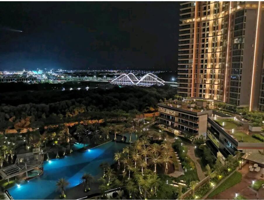 Pik Family 2 Bedroom, 5 Beds & Balcony Best View Джакарта Экстерьер фото